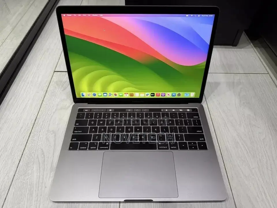 Laptop Apple MacBook Pro 2019 16GB Intel Core I7 SSD 256GB