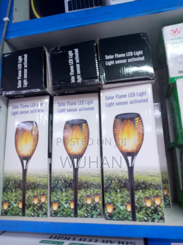 Automatic Solar Flickering Flame Garden Lights (