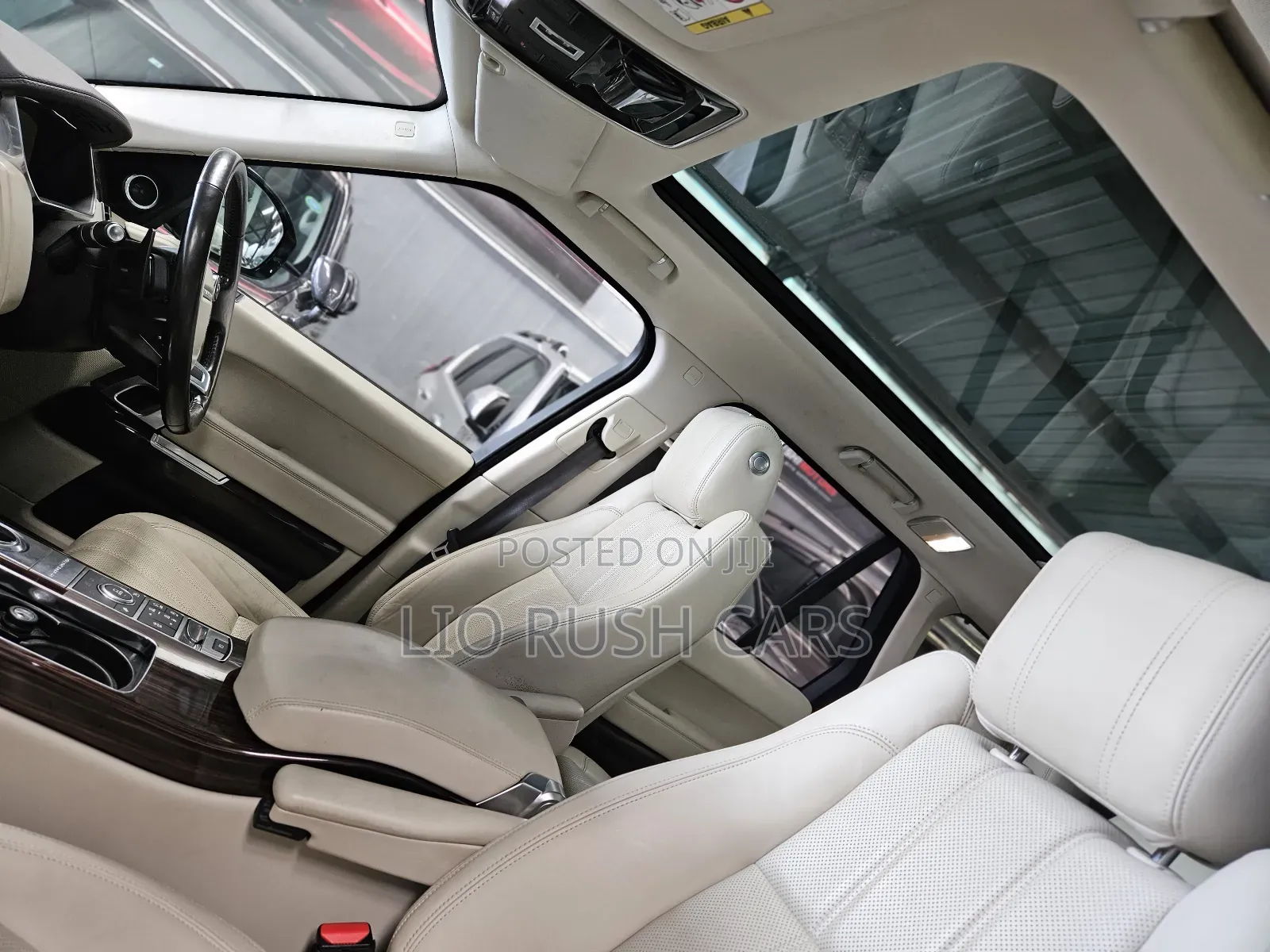 Land Rover Range Rover Vogue 2017 Gold