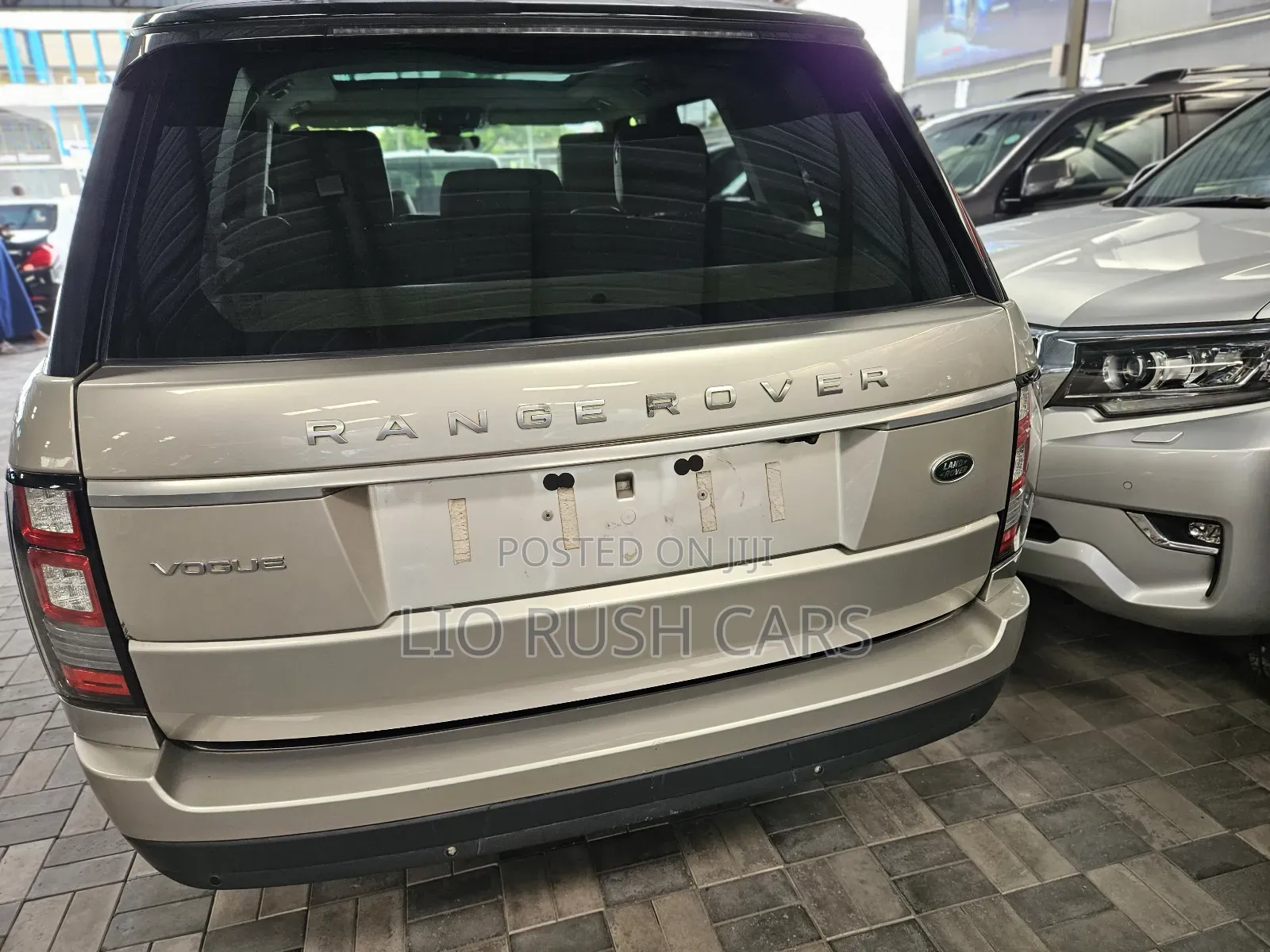Land Rover Range Rover Vogue 2017 Gold