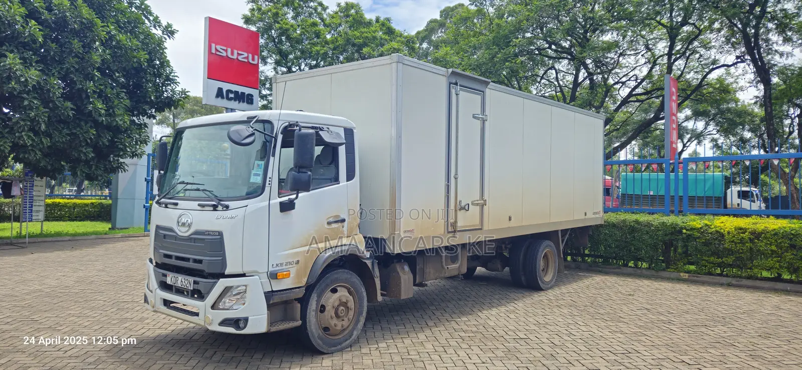 Ud Croner Lke210 With Fiberglass Body