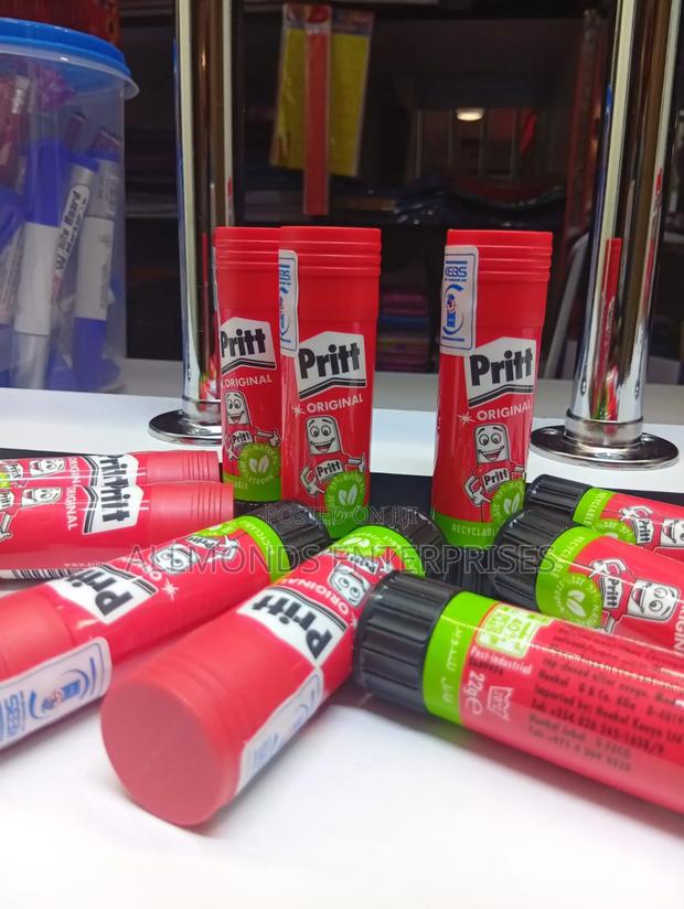 Original Pritt Glue Stick 22grams-1 Piece - thumbnail 3