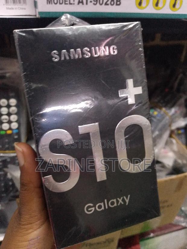 Samsung S10 + Galaxy Charger - thumbnail 3