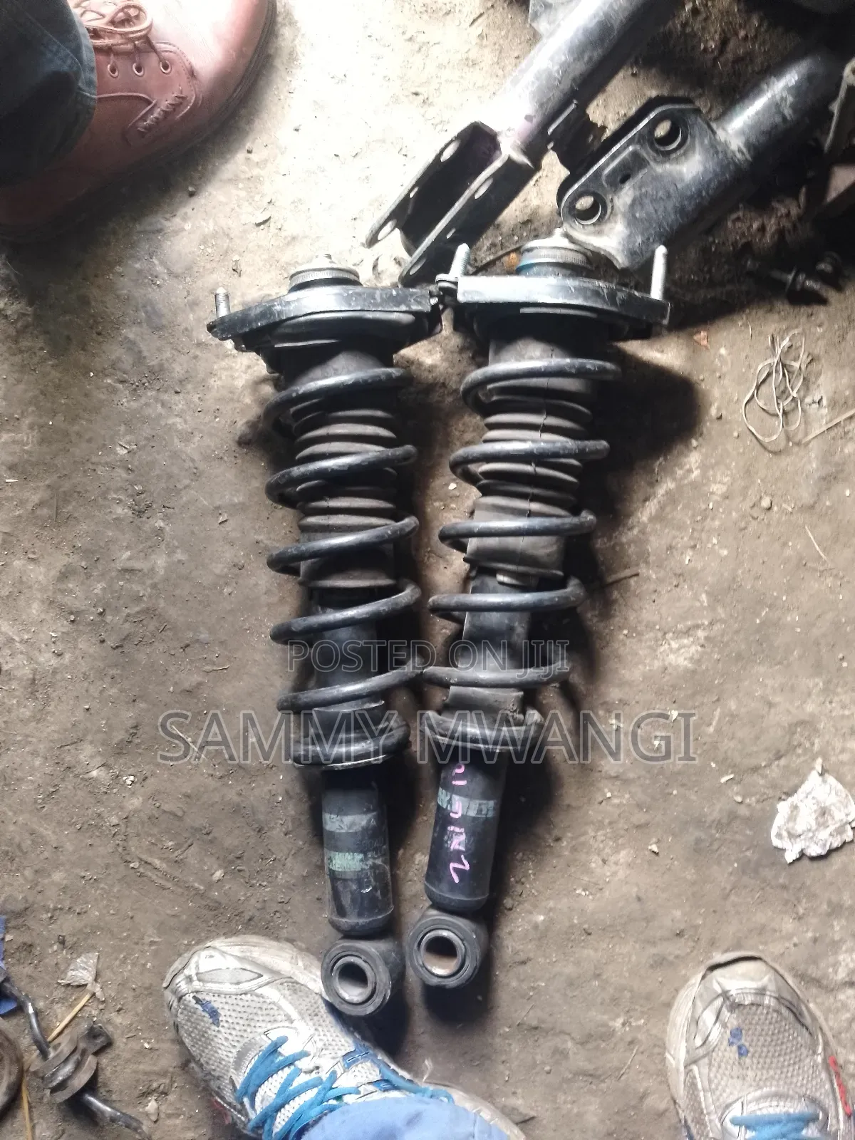 Toyota Wish Rear Shock