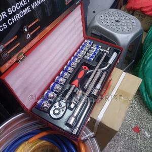 Durable Spanner For Any Types Of Wheel Toolset 41pcs - main view