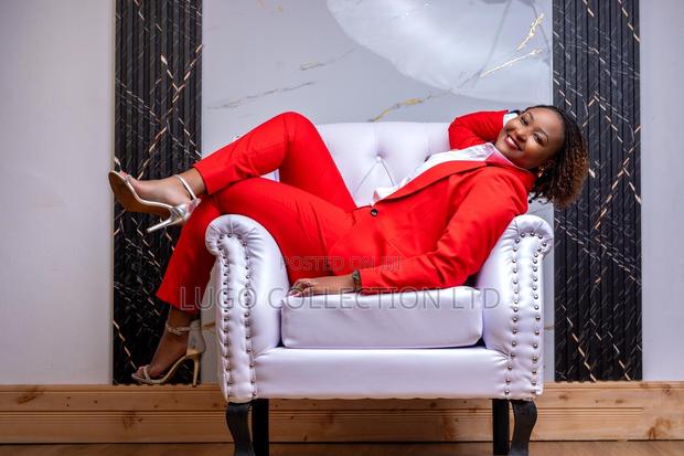 Women Power Suits - thumbnail 4