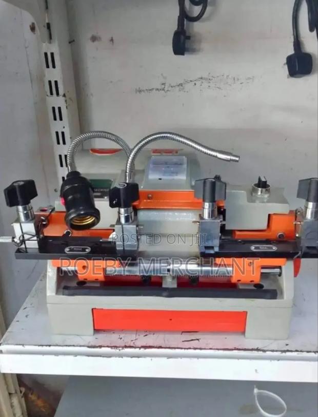 Keys Duplicating Key Cutting Machine - main view