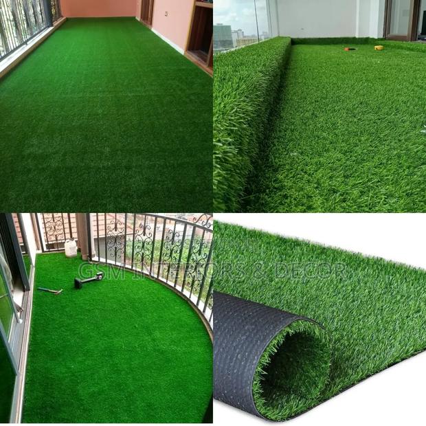 Artificial Balcony Green Grass Carpets for Corridors - main view