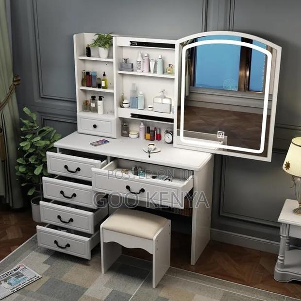 Dressing Table ; Modern Bedroom Dressing Table - thumbnail 3