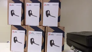 Brand New Plantronic 5200 Voyager With Wireless Connectivity