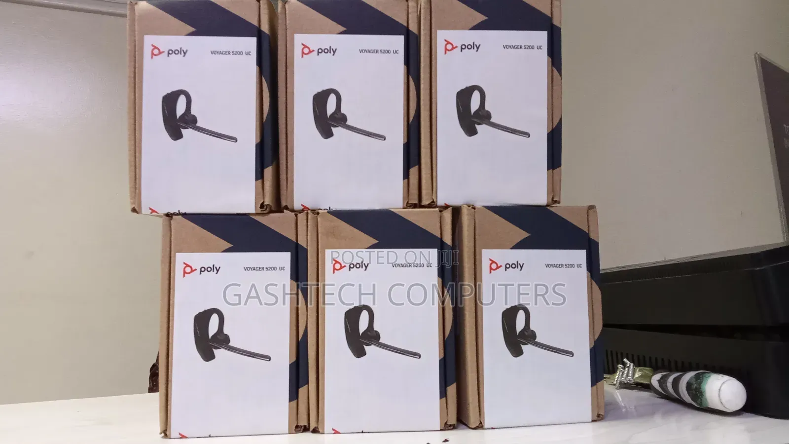 5200 Plantronic High Quality Voyager Headset