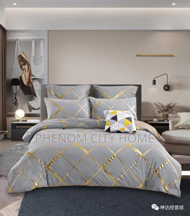 Luxurious Gold Marble Texture Foil Style Duvet Cover Set
