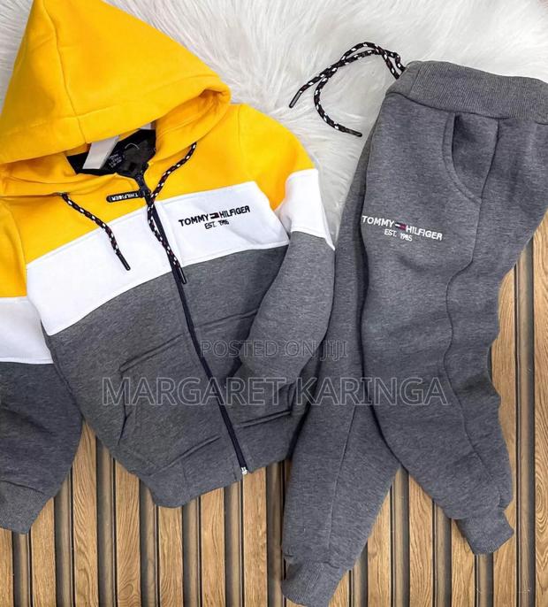 Zipped Tracksuit - thumbnail 3