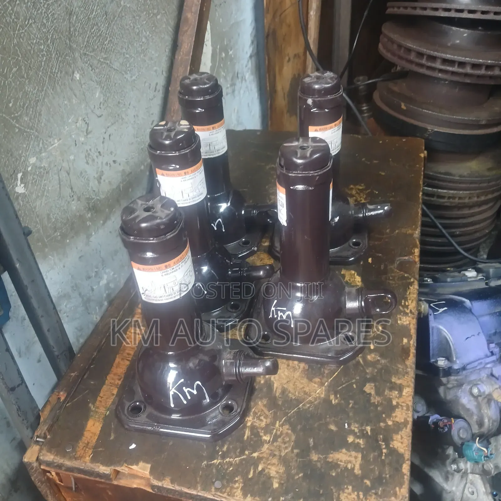 Hydraulic Jack for Land Cruiser, Hilux, Hiace.