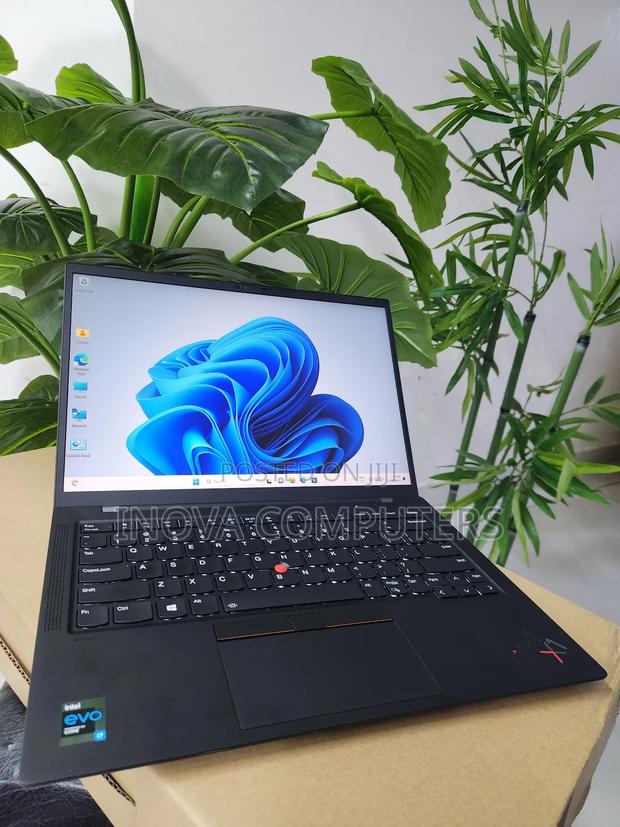 Laptop Lenovo ThinkPad X1 Carbon 16GB Intel Core I7 SSD 512GB - main view
