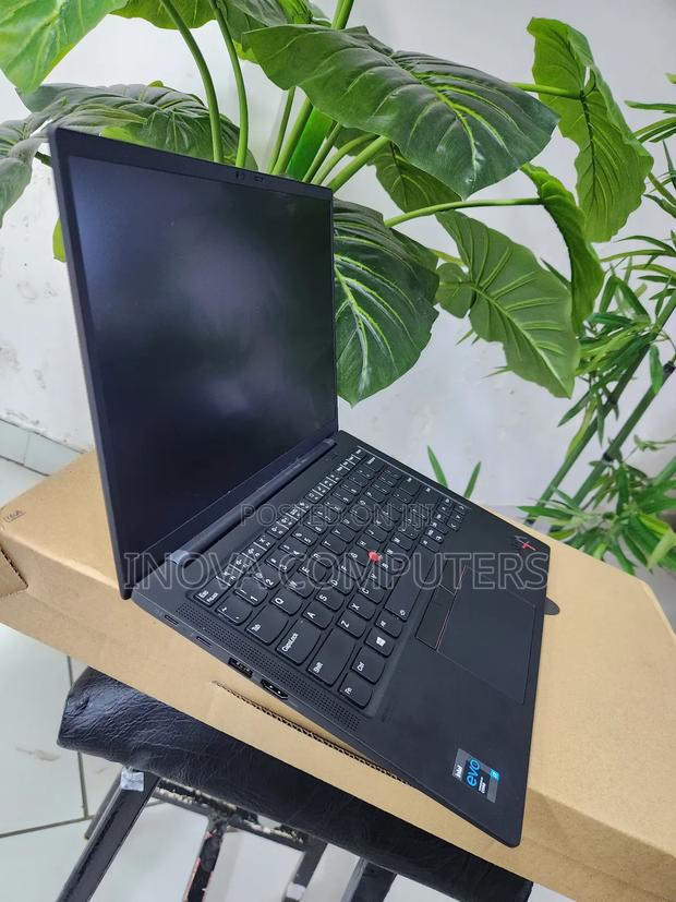 Laptop Lenovo ThinkPad X1 Carbon 16GB Intel Core I7 SSD 512GB - thumbnail 2