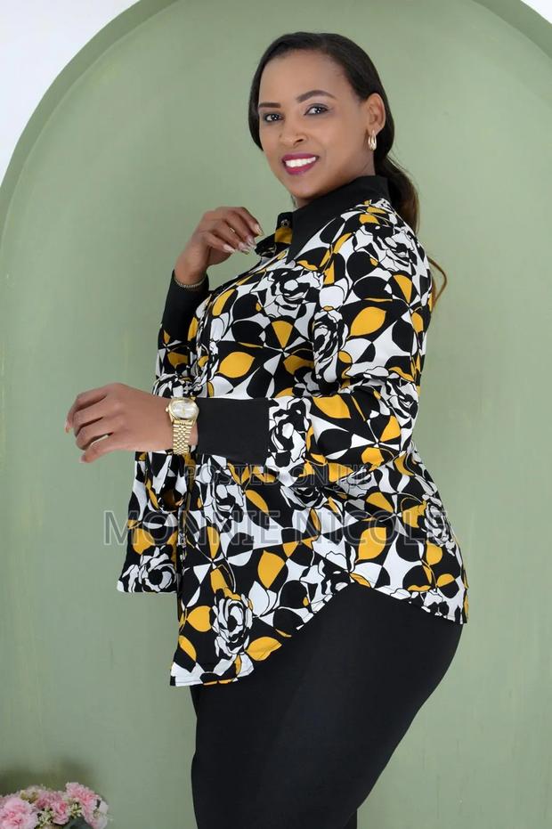 Premium Quality Breastfeeding Friendly Shirt - thumbnail 2
