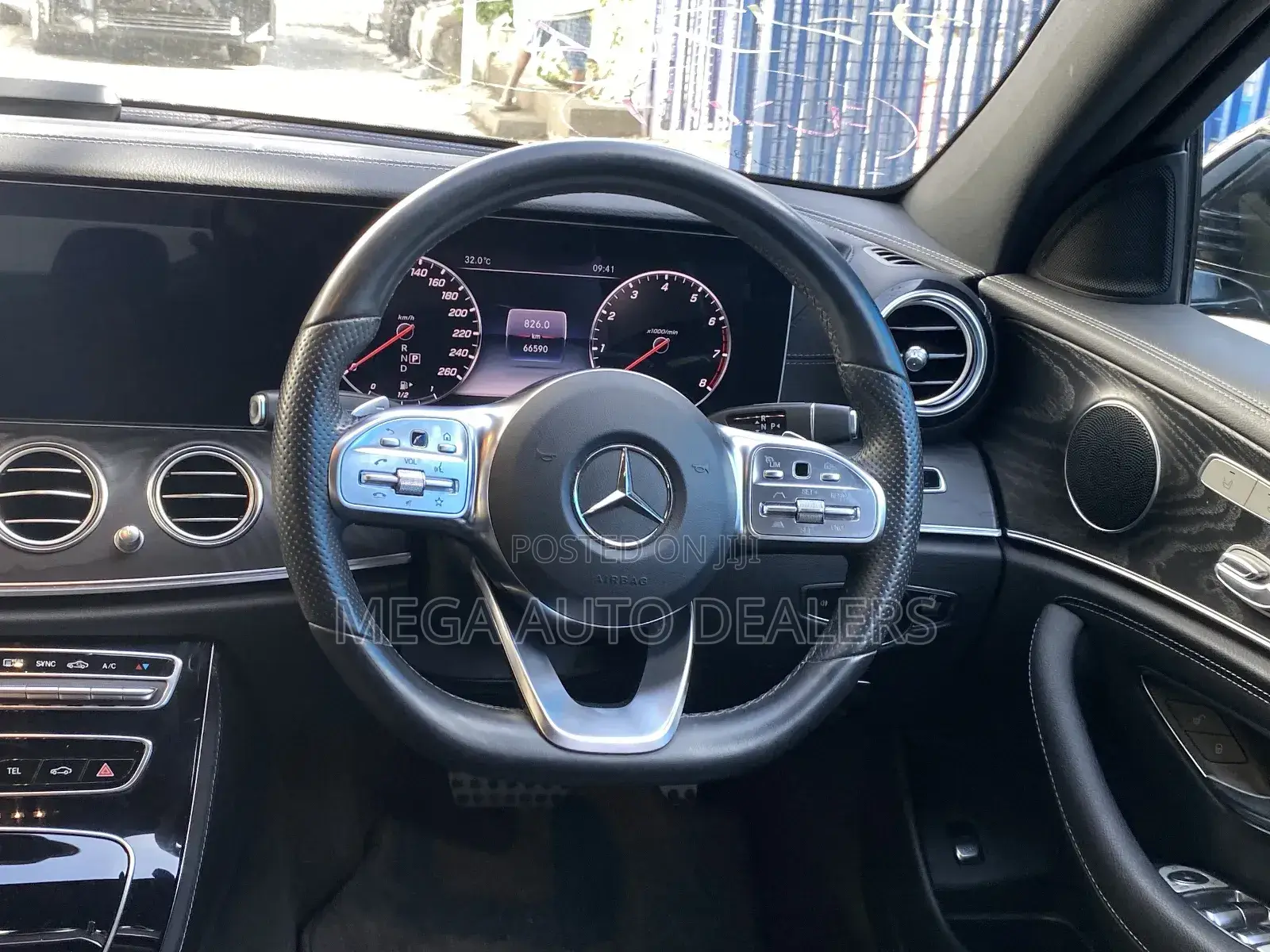 Mercedes-Benz E200 2018 Black