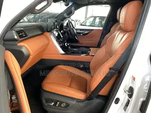 Lexus LX 2022 White