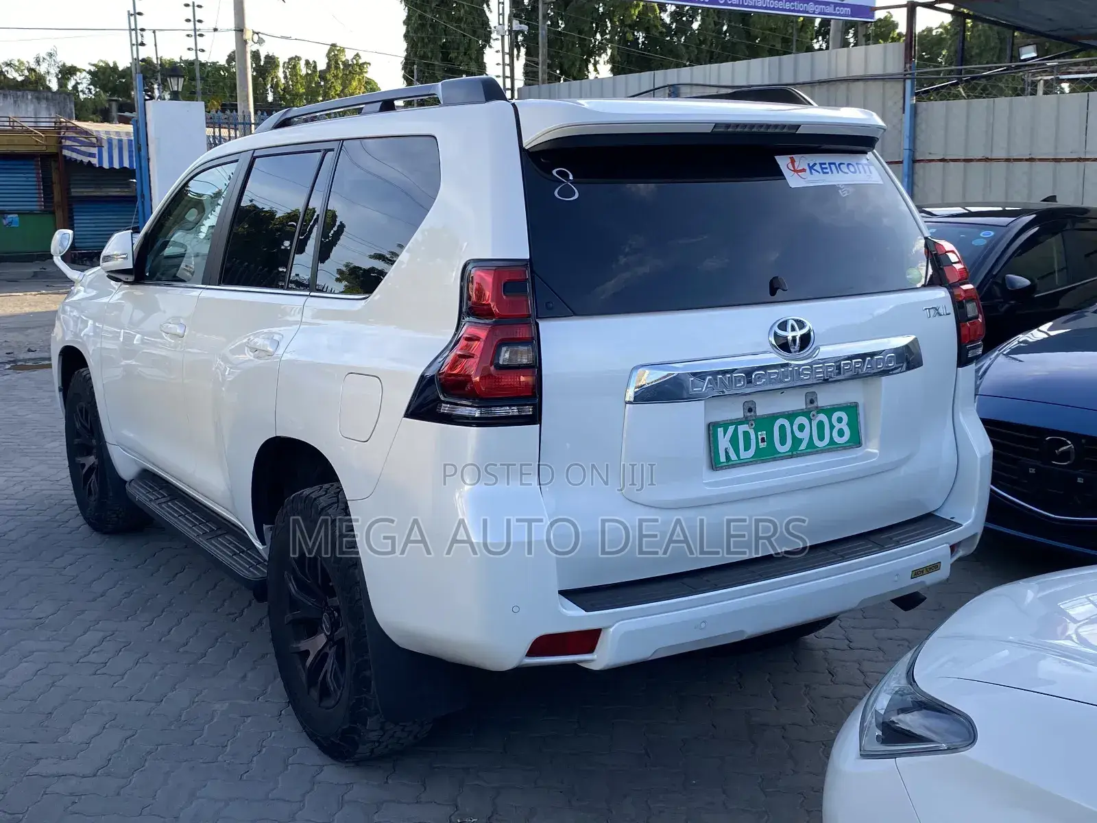 Toyota Land Cruiser Prado 2018 White
