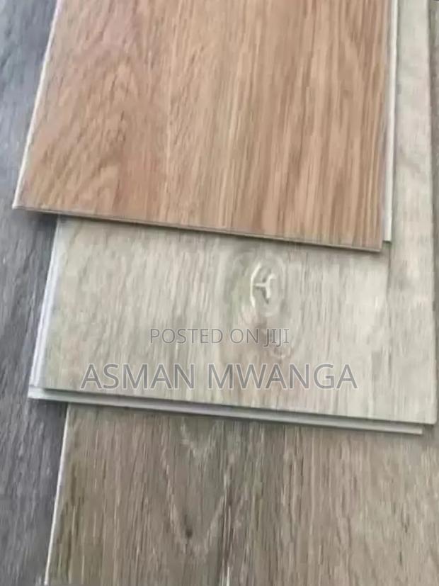 SPC Laminate Flooring Planks - main view