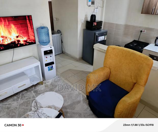 1 Bedroom Air BNB - thumbnail 2