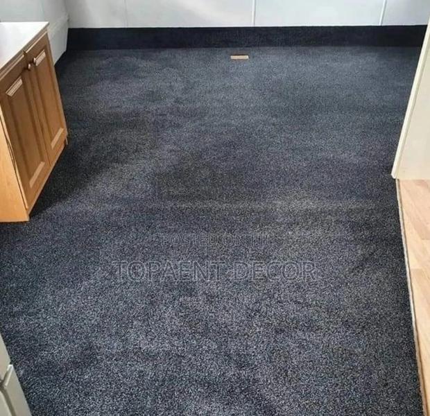 Dark Grey Timeless Design Well Installed Wall to Wall Carpet