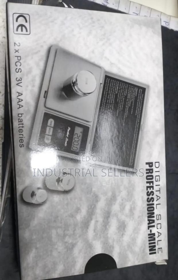 Professional Digital Pocket Scale - main view