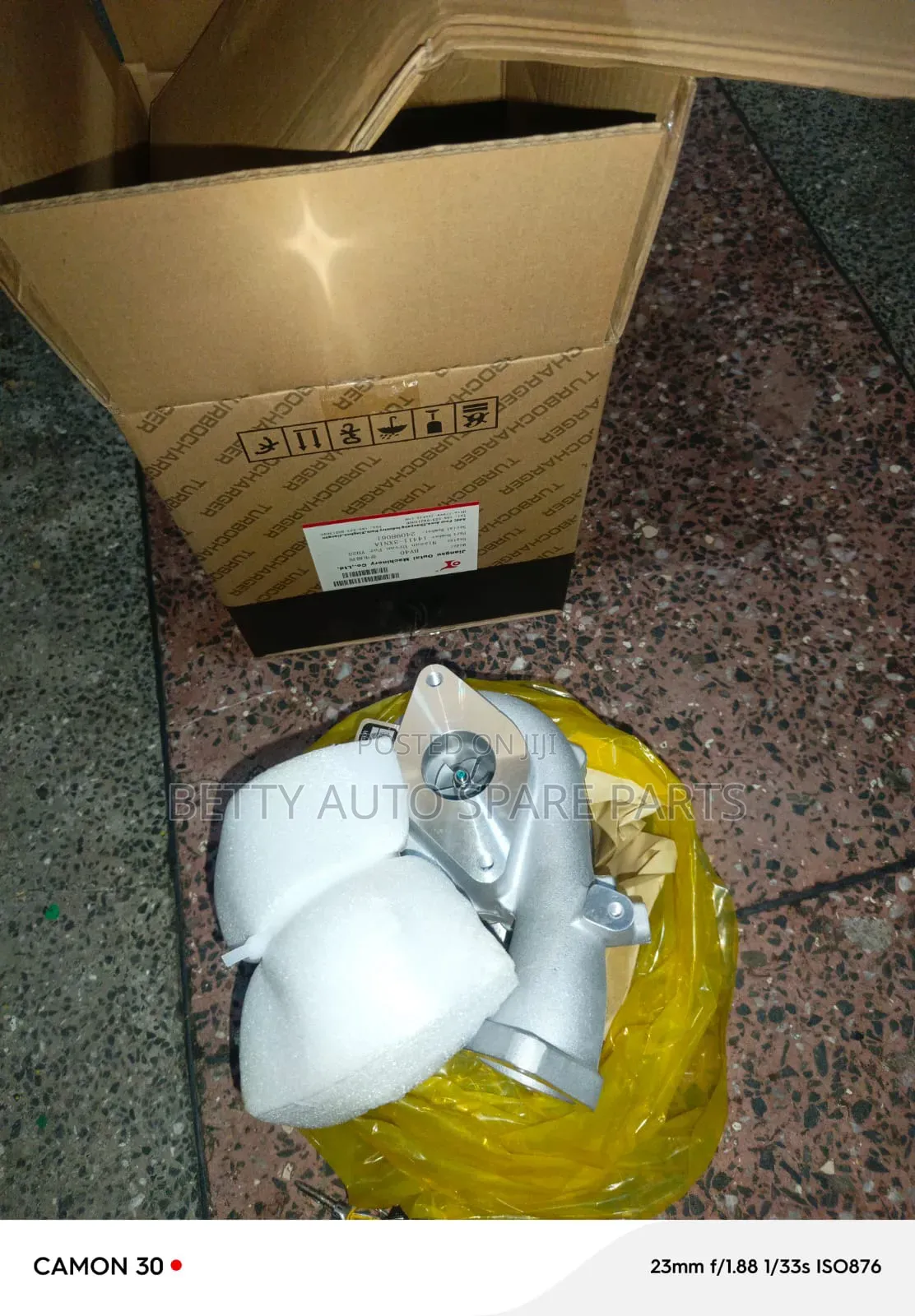 Nissa Nv350 Turbo