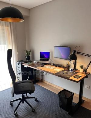 Electric Height Adjustable Table - main view