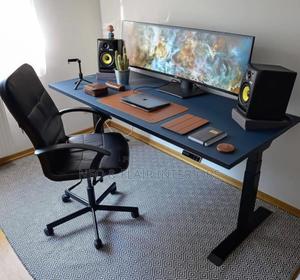 Adjustable Electric Table - main view