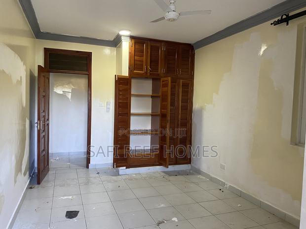 2bdrm Apartment in Nyali for rent - thumbnail 17