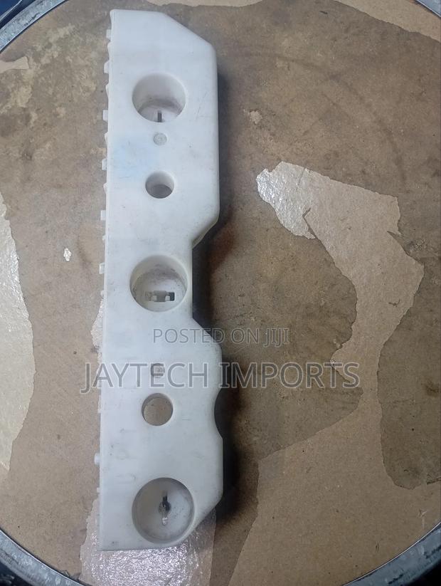 Nissan Serena Bumper Slide - thumbnail 3