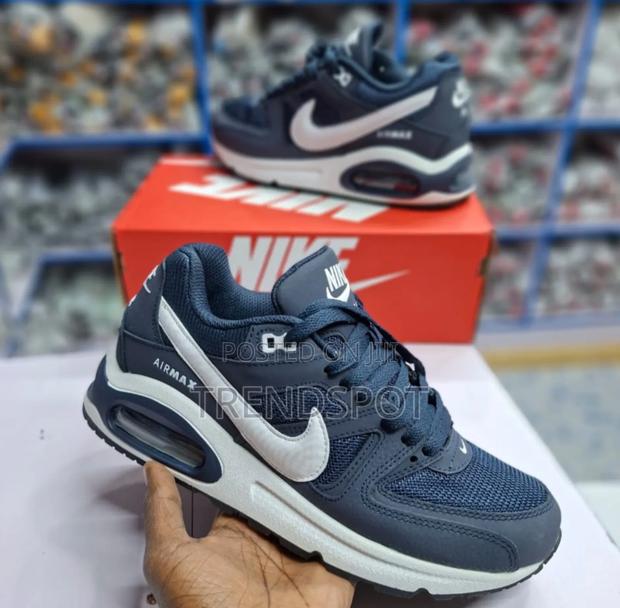Airmax 90 Command
Sizes 40 - 45
Blue