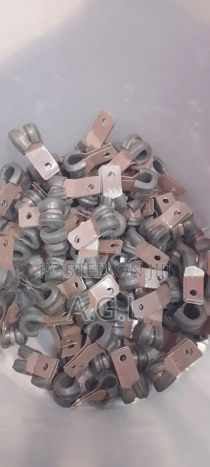 Credo Clips for Holding Copper Gas Pipes