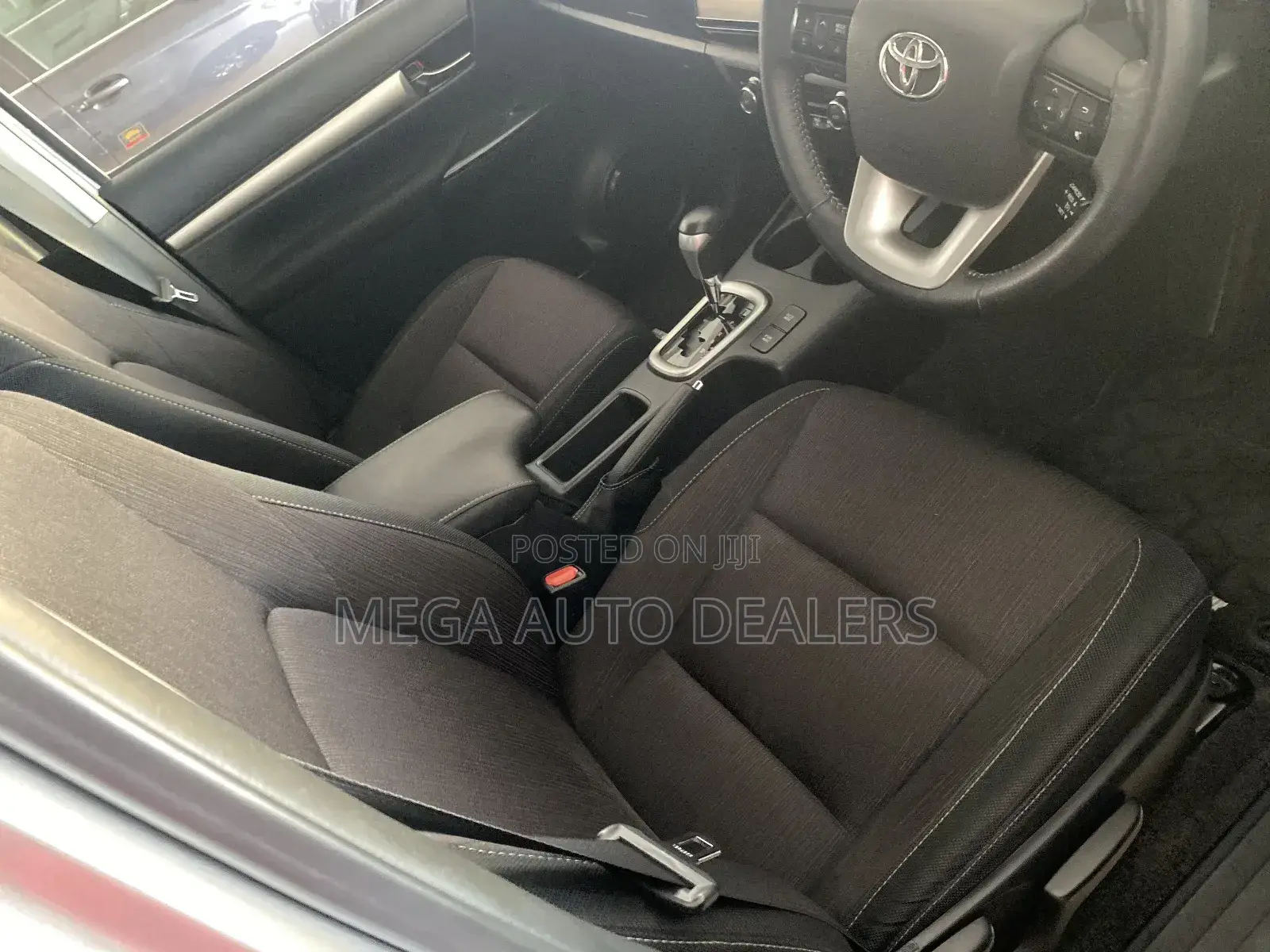 Toyota Hilux 2018 Silver