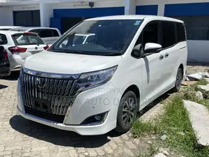 Toyota Esquire 2018 White