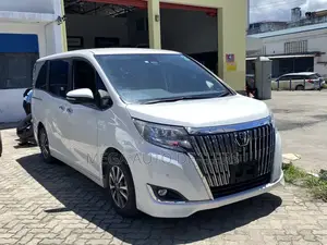 Toyota Esquire 2018 White