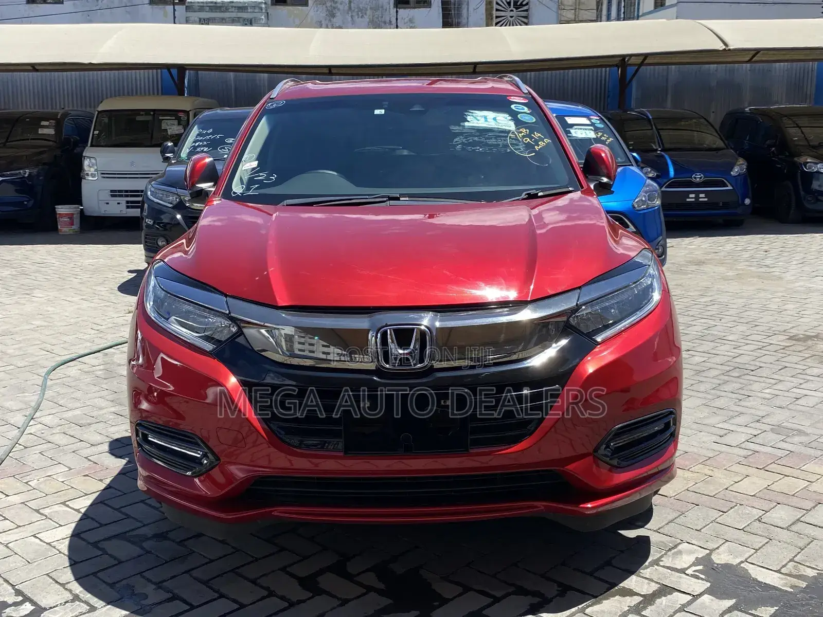 Honda Vezel 2018 Red
