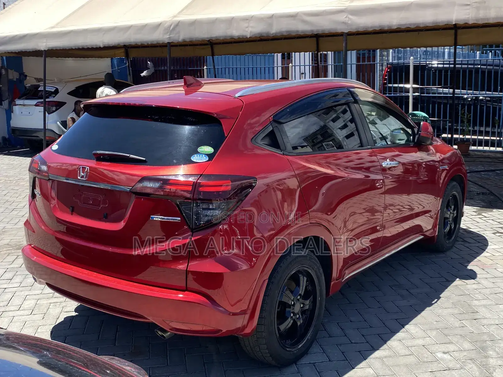 Honda Vezel 2018 Red