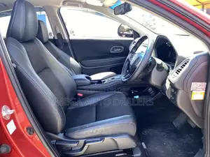 Honda Vezel 2018 Red