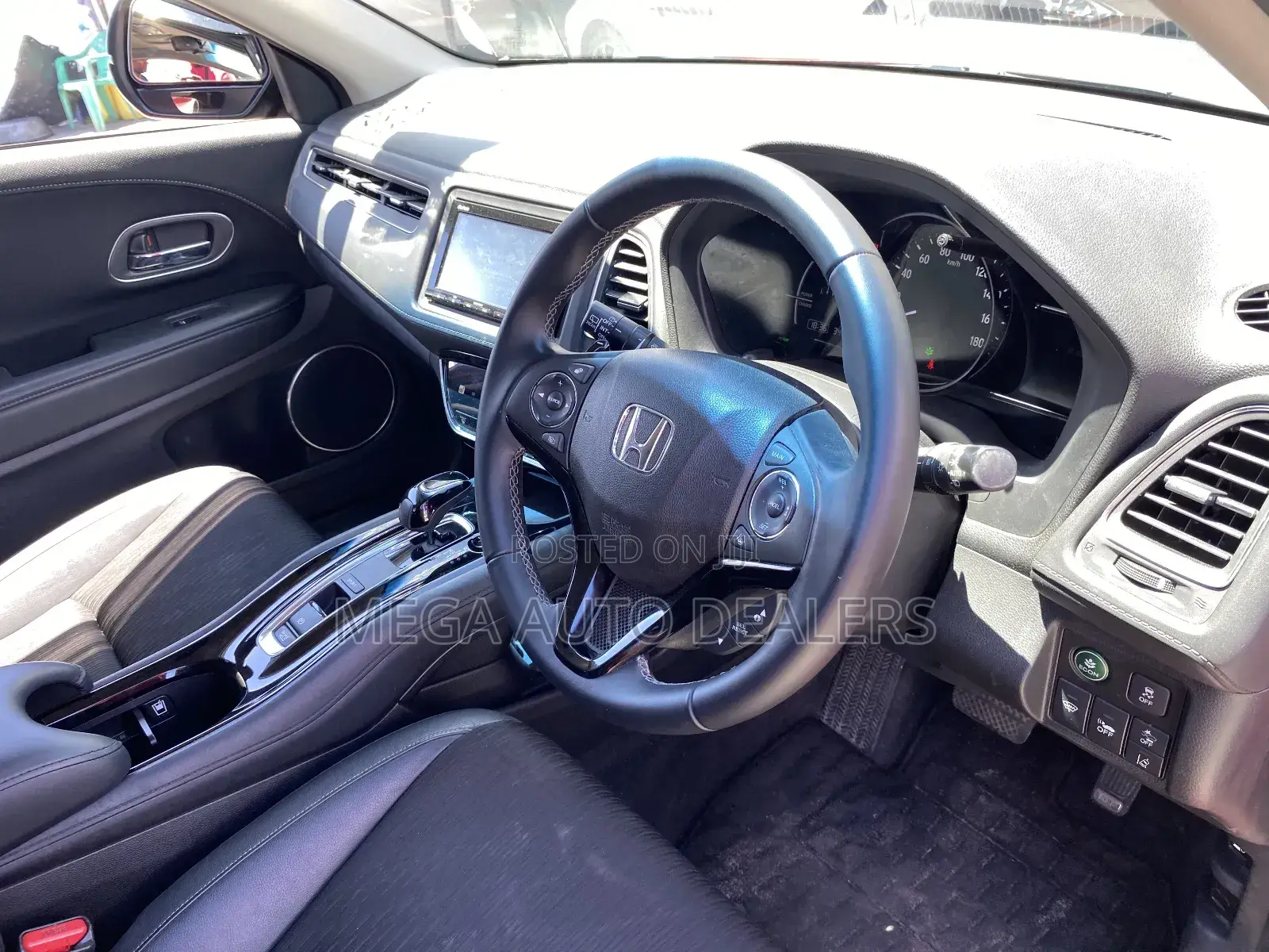 Honda Vezel 2018 Red
