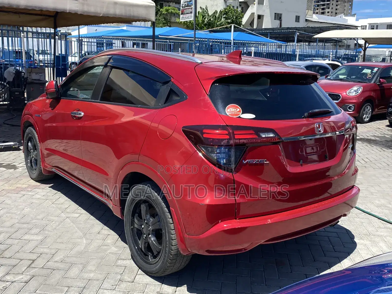 Honda Vezel 2018 Red