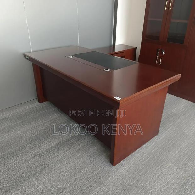 Office Desk: 1400mm Mahogany Executive Office Desk - thumbnail 5