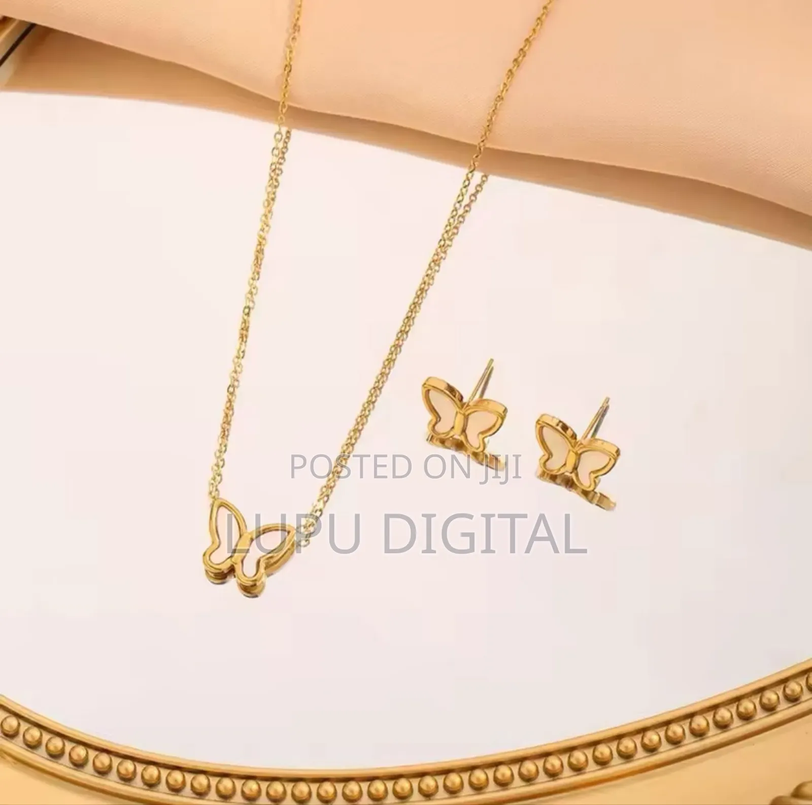 Matching Jewellery Set