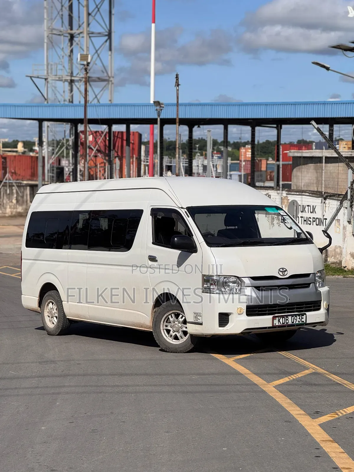 Toyota Grand HiAce 2014 White