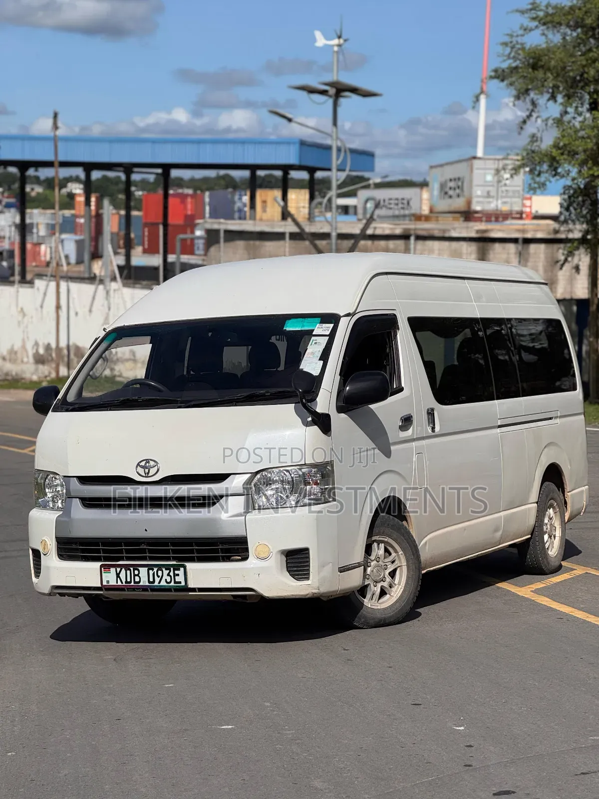 Toyota Grand HiAce 2014 White