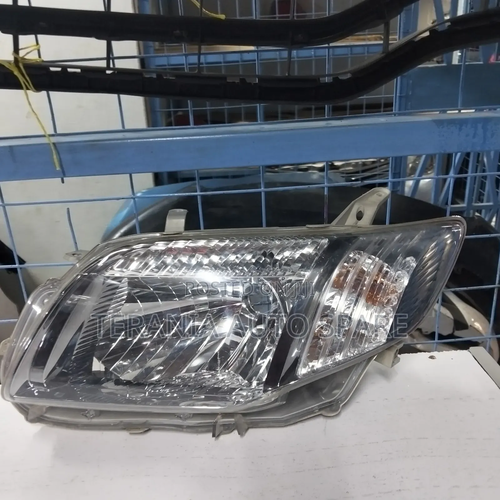 Fielder 2008 Headlight