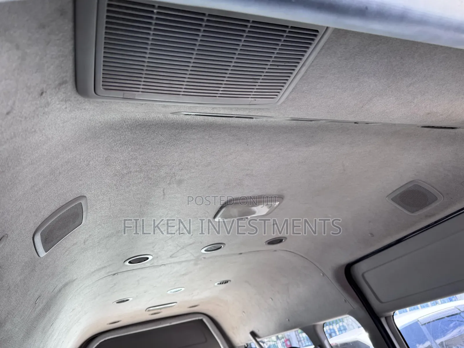 Toyota Grand HiAce 2014 White
