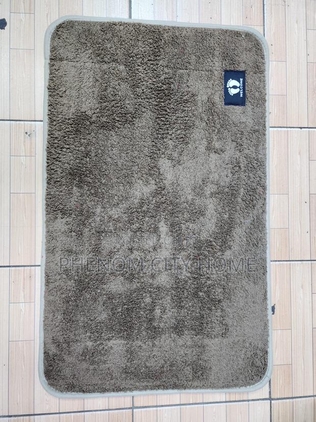 Fluffy Woolen Soft Fur Door Mats Available - thumbnail 2